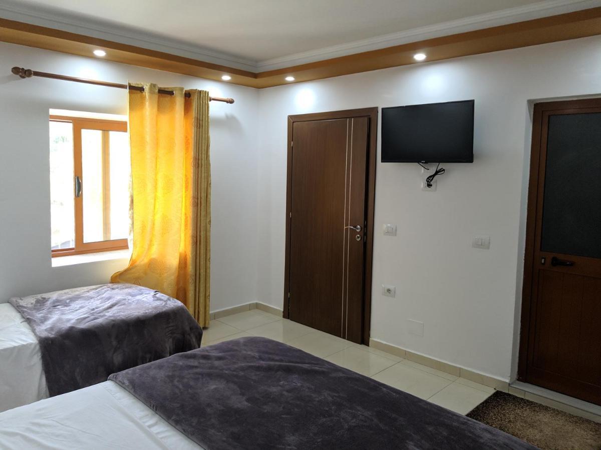 Guesthouse Alvi Përmet Extérieur photo